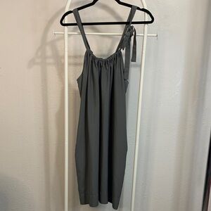 Old Navy Gray Sleeveless Dress